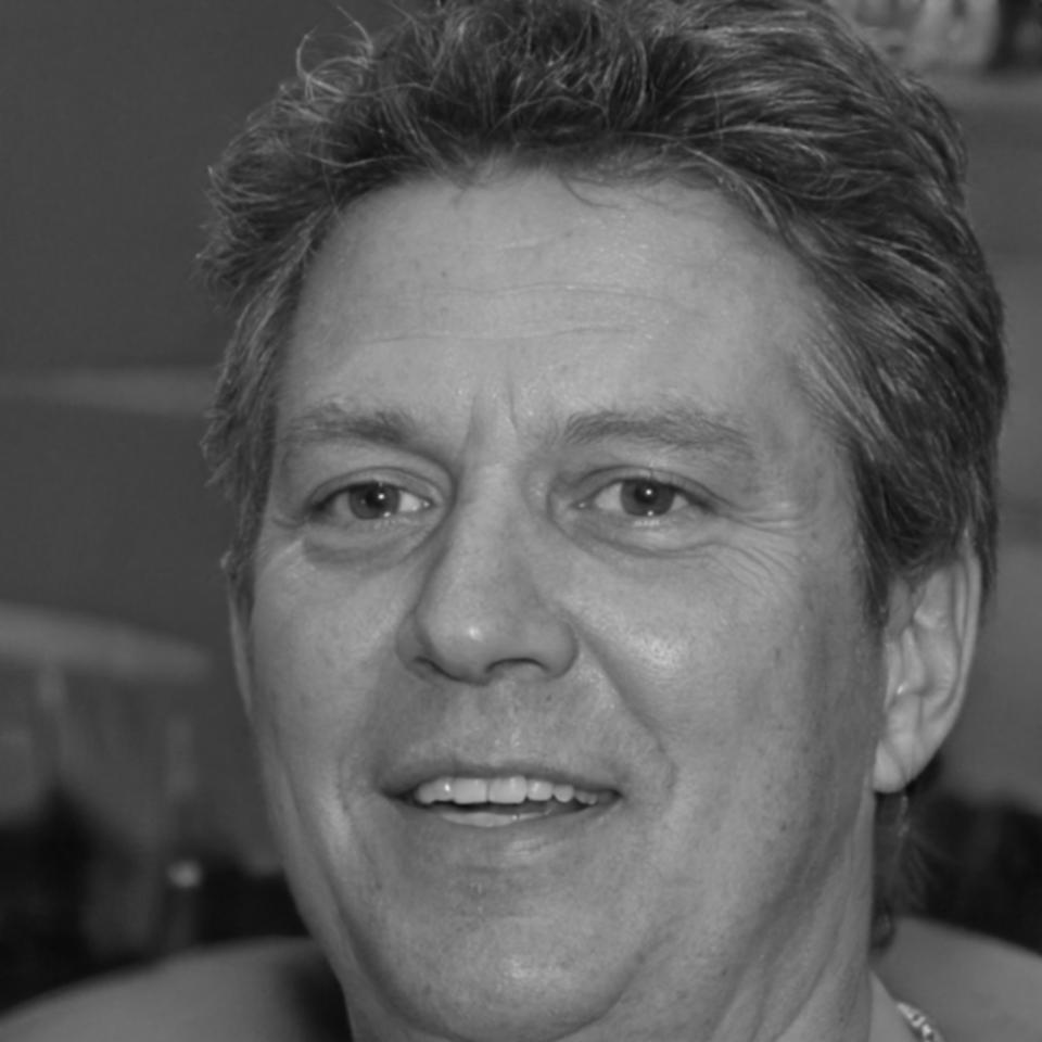 Instructor experto en análisis de escenarios